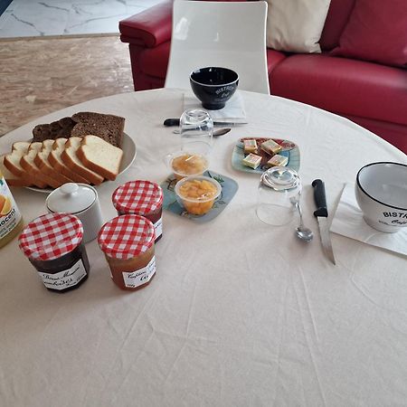 Bed and Breakfast L'Edelweiss Normand Сен-Марсель Экстерьер фото