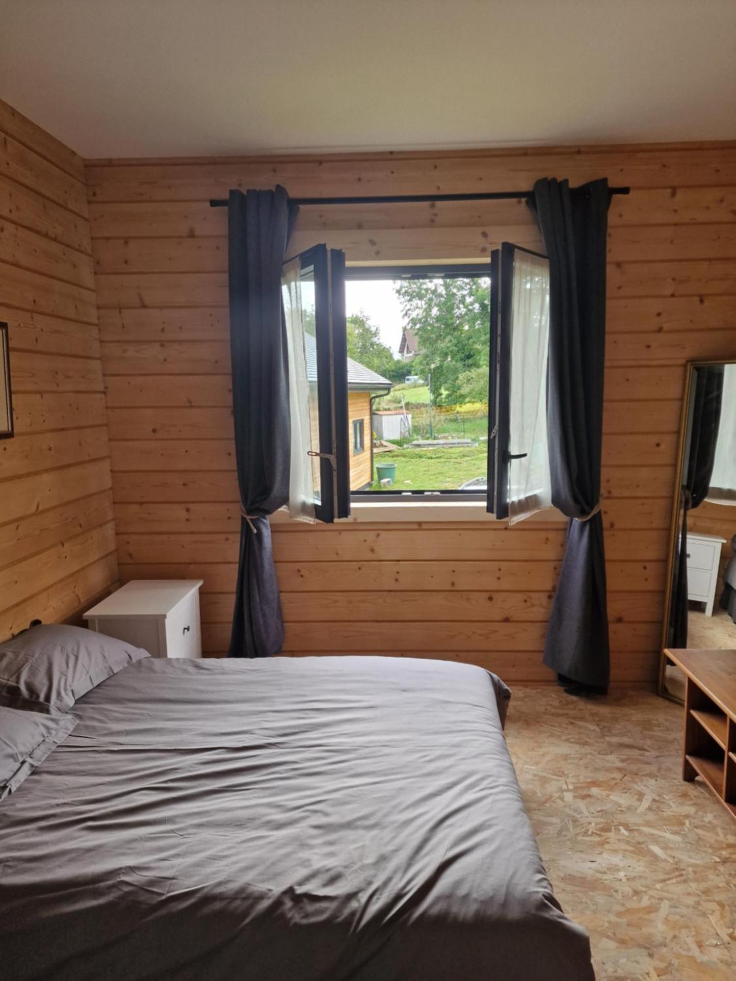 Bed and Breakfast L'Edelweiss Normand Сен-Марсель Экстерьер фото
